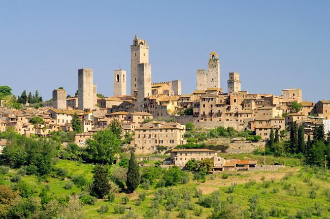 Viajando por Italia-san-gimignano.jpg