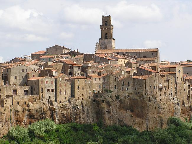 Viajando por Italia-pitigliano_cmb.jpg