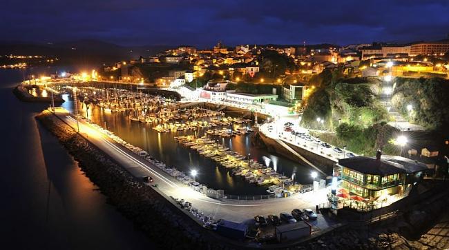 Censo de Gallegos-galicia-nocturna.jpg